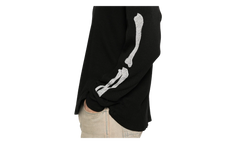 Bones Long-Sleeve Tee "Black" AMTOJR1032 001