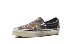 LX Classic Slip-On 98 "Pearlized Pack Camo Black" VN000D9PCAK