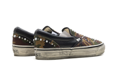 LX Classic Slip-On 98 "Pearlized Pack Camo Black" VN000D9PCAK